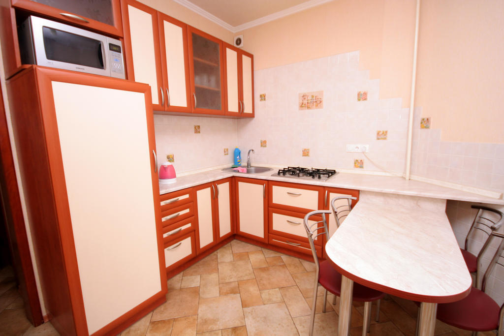 Inn Home Apartments - Livoberezhna Kyiv Quarto foto