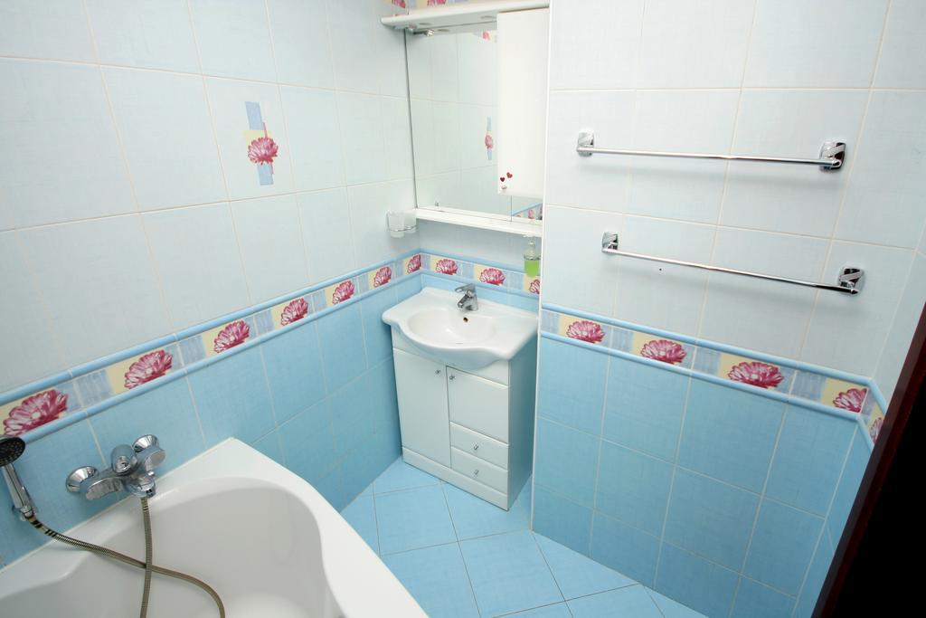 Inn Home Apartments - Livoberezhna Kyiv Exterior foto