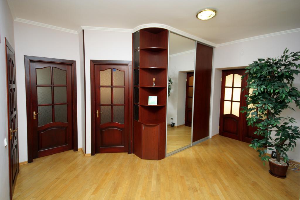 Inn Home Apartments - Livoberezhna Kyiv Exterior foto