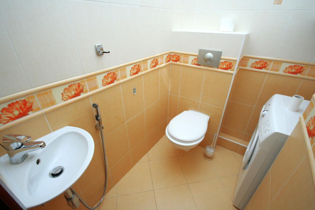 Inn Home Apartments - Livoberezhna Kyiv Exterior foto