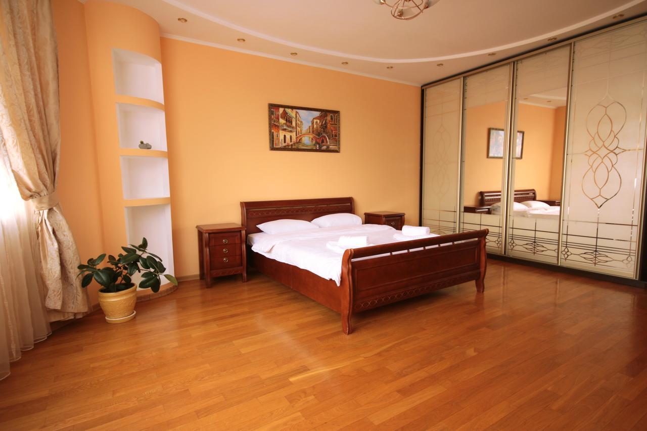 Inn Home Apartments - Livoberezhna Kyiv Exterior foto